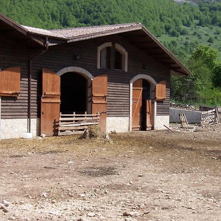 Bio Agriturismo Valle Scannese Villa Scanno Exterior photo