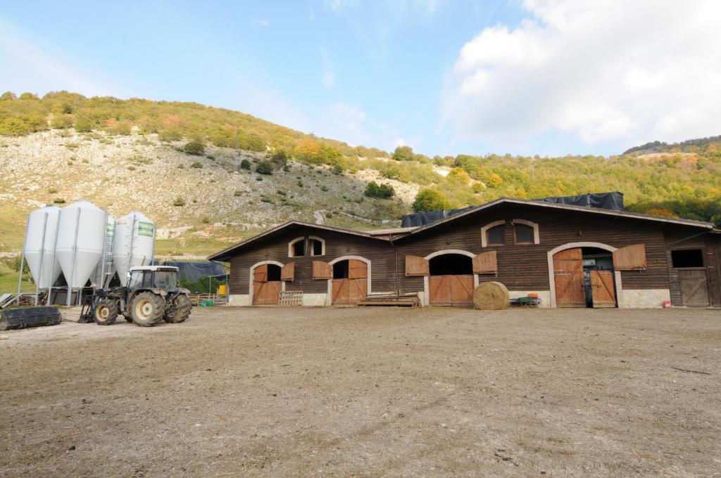 Bio Agriturismo Valle Scannese Villa Scanno Exterior photo